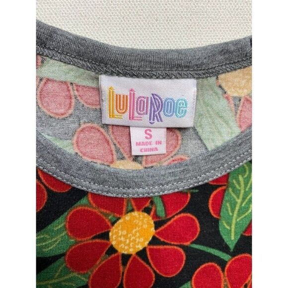 LuLaRoe Randy Raglan 3/4 Sleeve Red Sunflower Flower Top Sz Small NEW - Picture 4 of 6